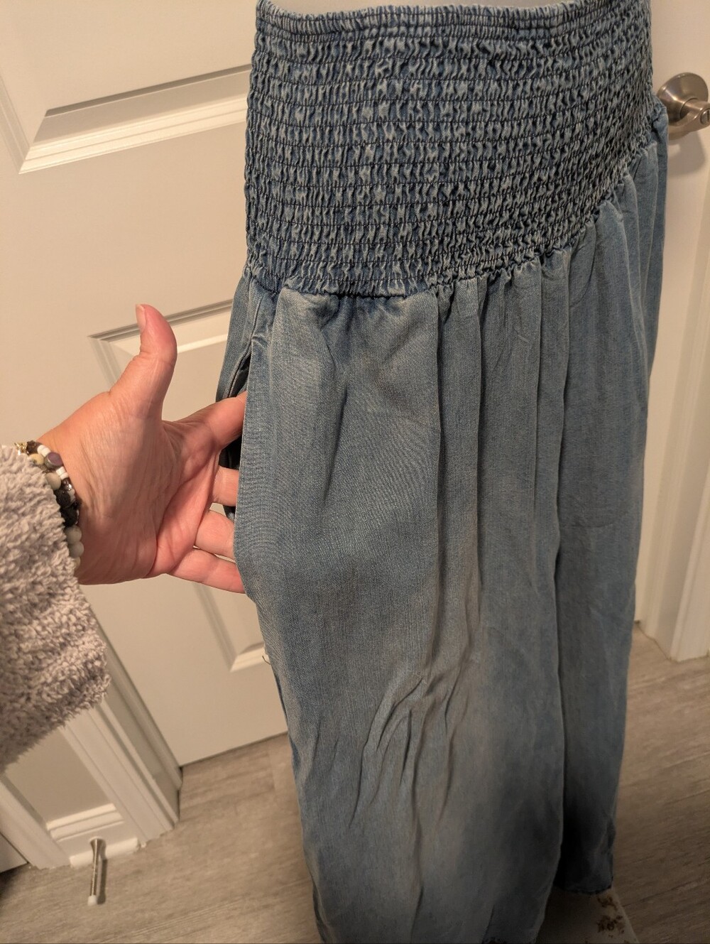 Oli & Hali Wide Leg Soft Denim Pant, Sz L - Picture 3 of 9
